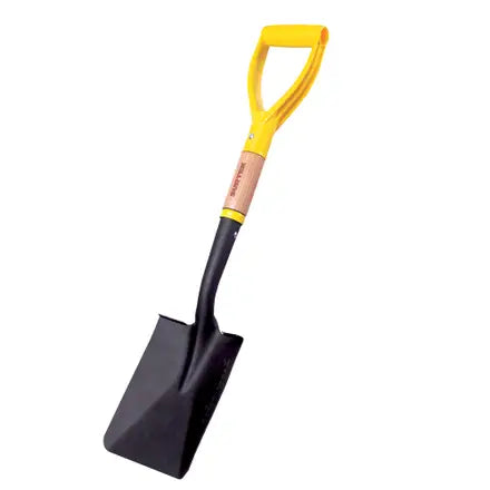 Pala cajuelera con mango de madera con puno metalico D, cuadrada Surtek 130630